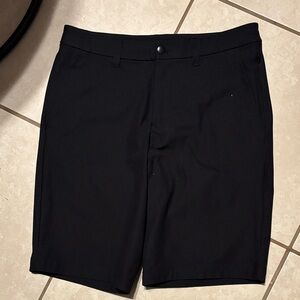lululemon athletica Men's Black Flat Front Shorts